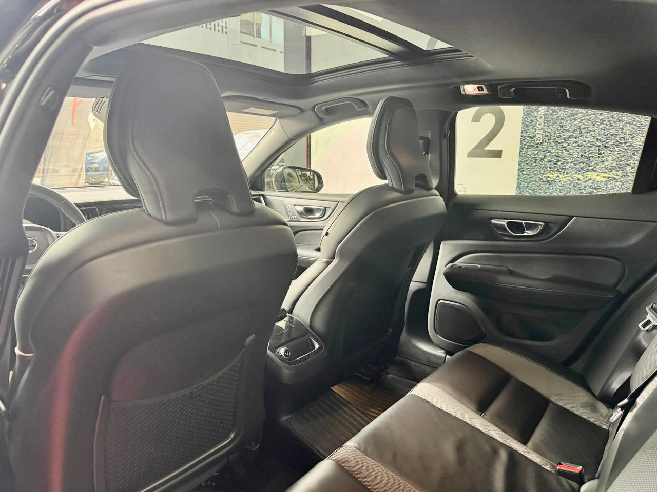 Volvo S60 T8 Hybride 2022 Prix négociable